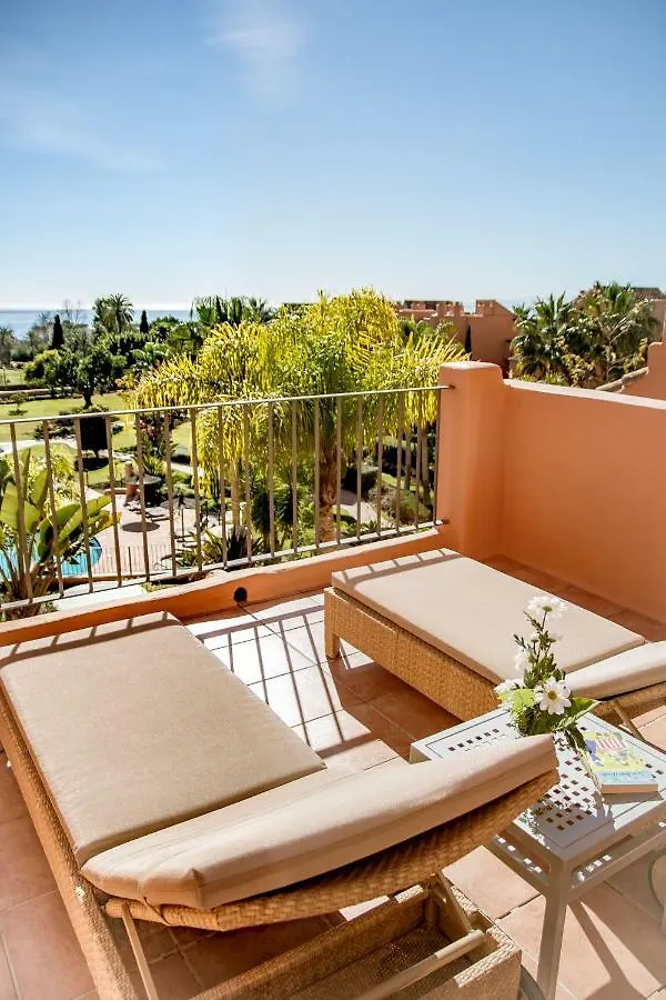 Seaview Luxury Penthouse Apartment 24 Hour Security And Underground Parking Estepona Spain
